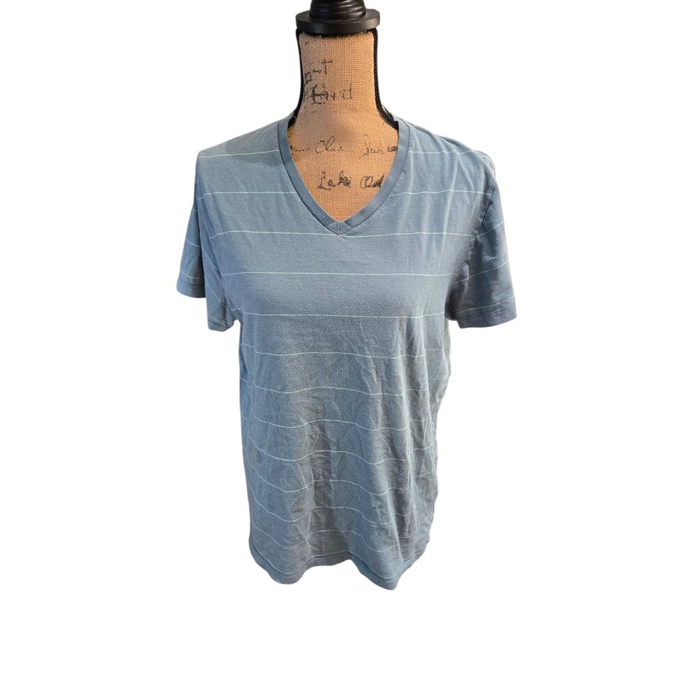 Old Navy blue striped tee, size large
